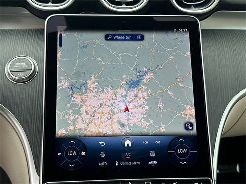 Used 2025 Mercedes-Benz C 300 4MATIC Sedan image 32