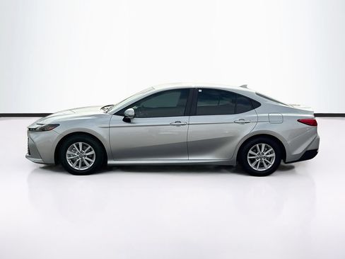 Used 2026 Toyota Camry LE FWD image 8