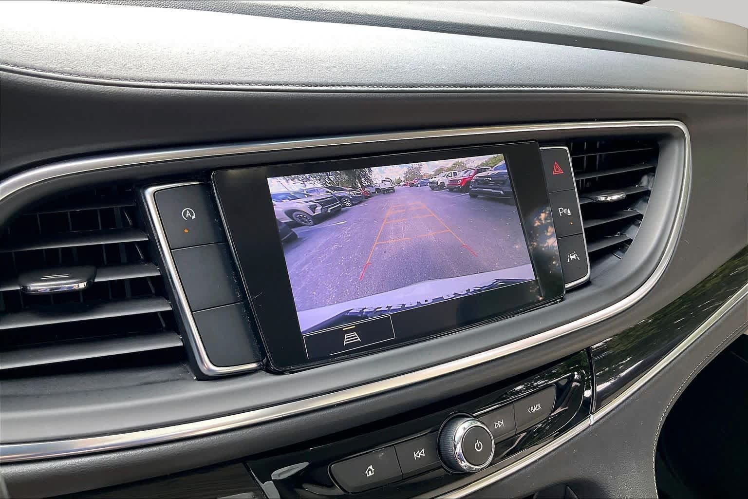 Used 2023 Buick Enclave Essence FWD image 40