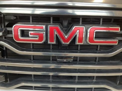 Used 2024 GMC Sierra 1500 AT4 w/ AT4 Premium Package image 11
