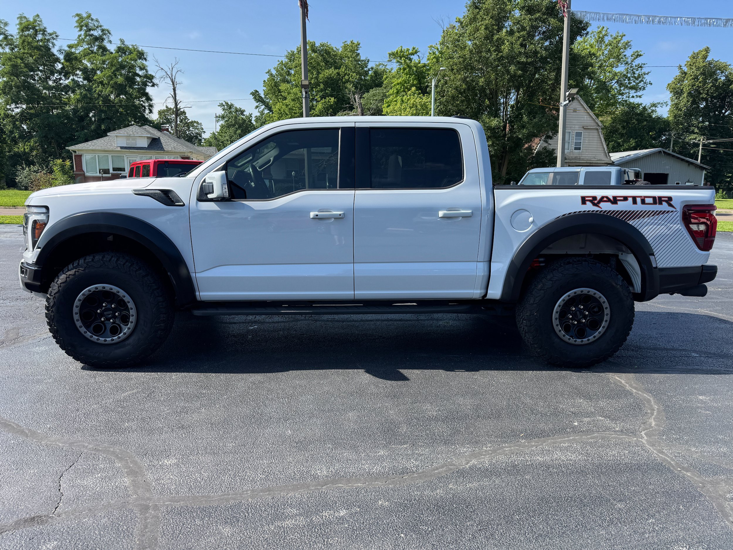 Used 2025 Ford F150 Raptor AWD/4WD image 4