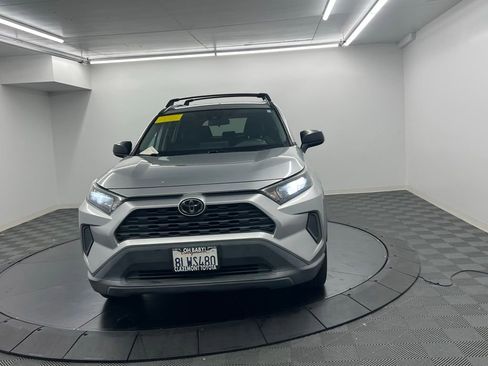 Used 2019 Toyota RAV4 LE w/ Carpet Mat Package FWD image 5