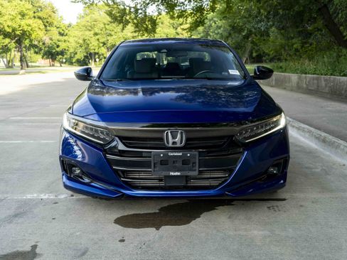 Used 2021 Honda Accord Sport image 3
