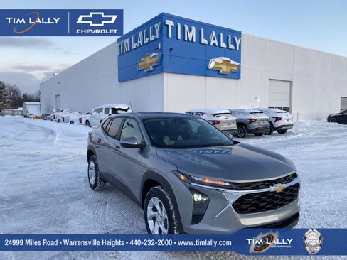 New 2026 Chevrolet Trax LS w/ LS Convenience Package image 1