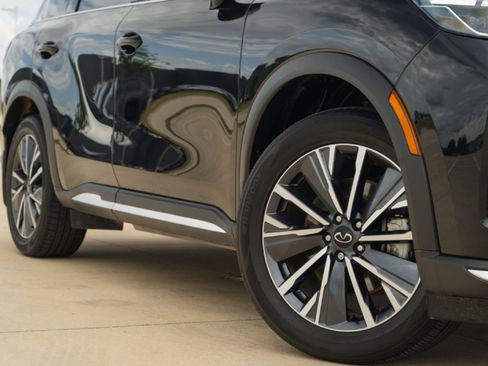 Certified 2026 INFINITI QX60 Luxe w/ Family Package image 2