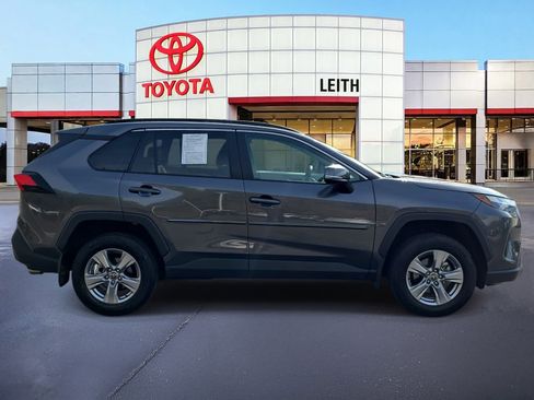 Certified 2022 Toyota RAV4 XLE image 4
