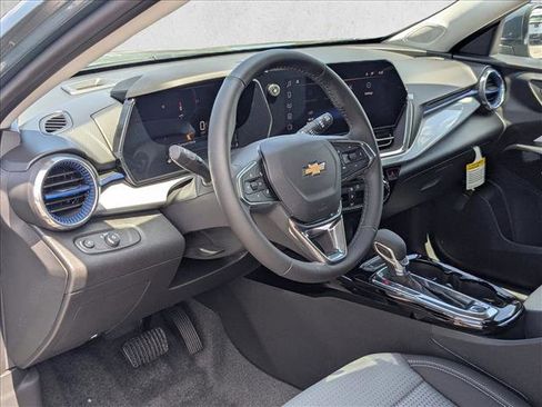 New 2026 Chevrolet Trax LT w/ Driver Confidence Package FWD image 3