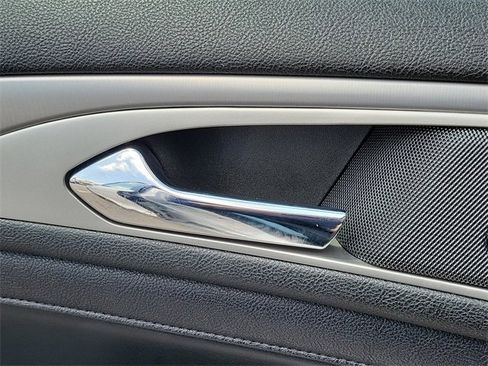 Used 2017 Lincoln MKZ Premiere image 30