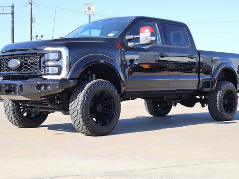 New 2025 Ford F250 Lariat w/ Lariat Ultimate Package AWD/4WD image 3