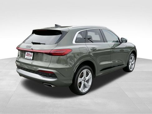 Used 2025 Audi Q5 Premium Plus w/ Premium Plus AWD/4WD image 9