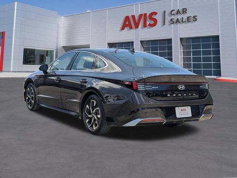 Used 2025 Hyundai Sonata SEL FWD image 3