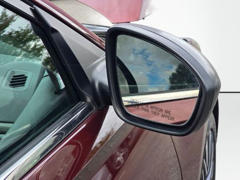 Used 2025 Nissan Altima 2.5 SV FWD image 29