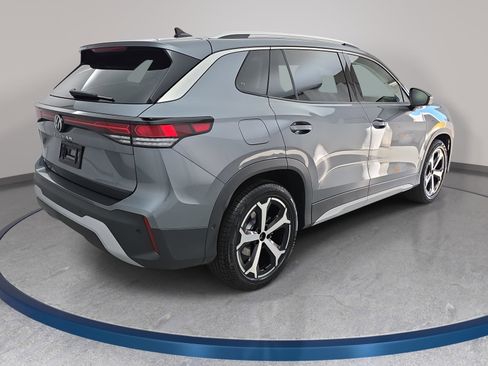 New 2026 Volkswagen Tiguan SE FWD image 5