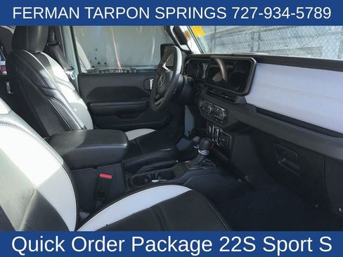 Used 2024 Jeep Wrangler Unlimited Sport image 6