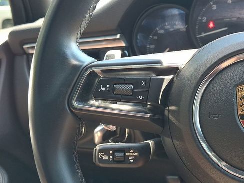 Used 2023 Porsche Macan AWD/4WD image 9