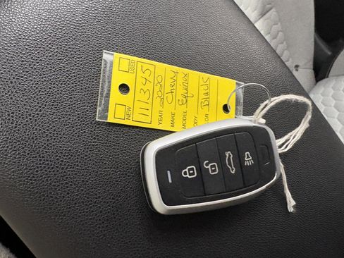 Used 2020 Chevrolet Equinox LS w/ LS Convenience Package image 27