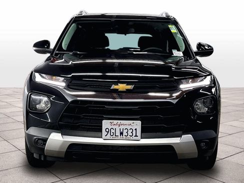 Used 2023 Chevrolet TrailBlazer LT FWD image 3