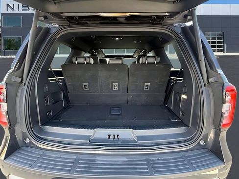 Used 2024 Ford Expedition Platinum AWD/4WD image 30