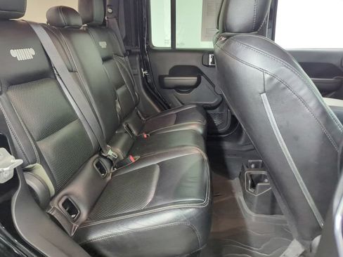 Used 2022 Jeep Gladiator Sport AWD/4WD image 31