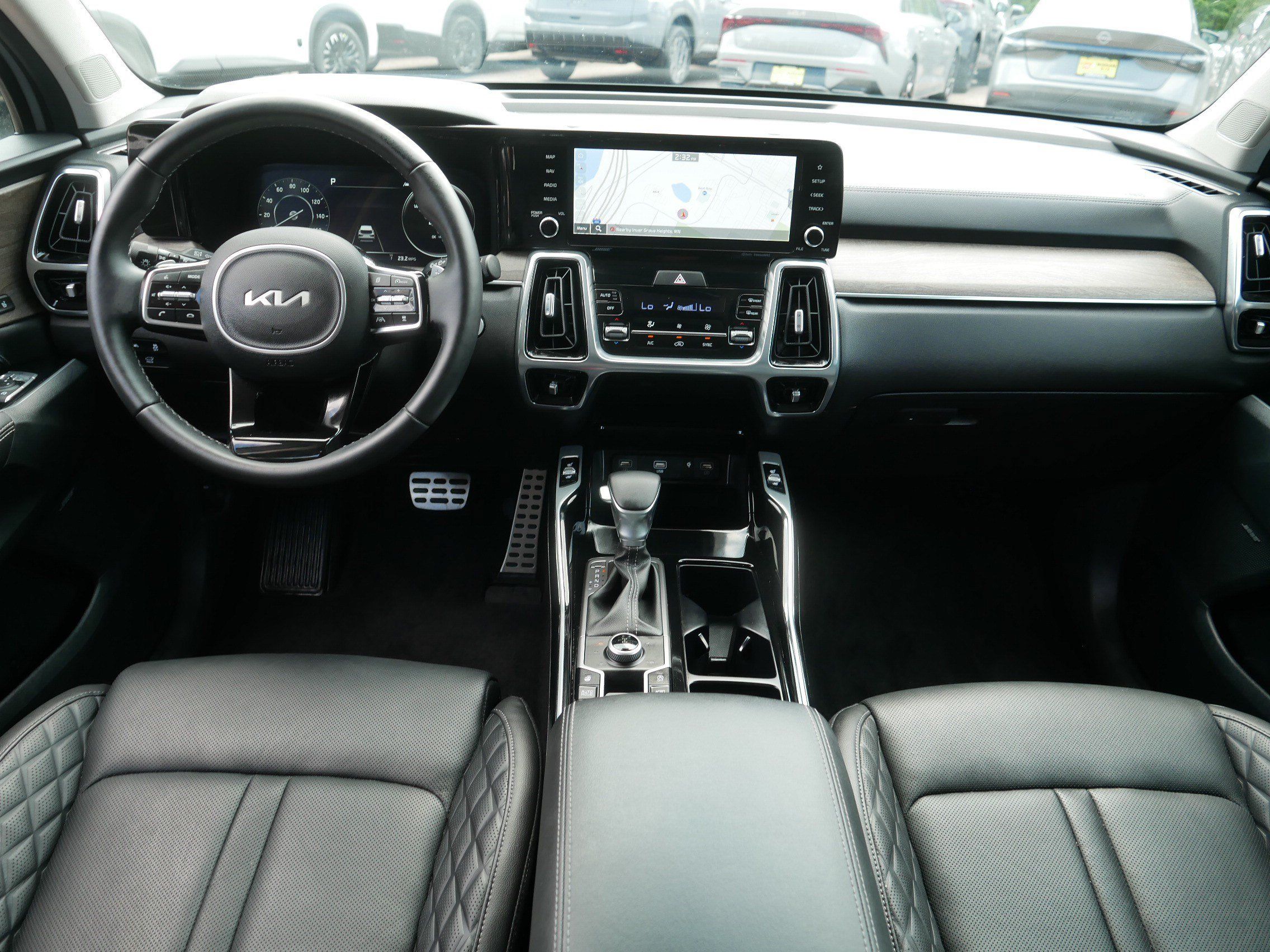 Certified 2023 Kia Sorento SX Prestige AWD/4WD image 10