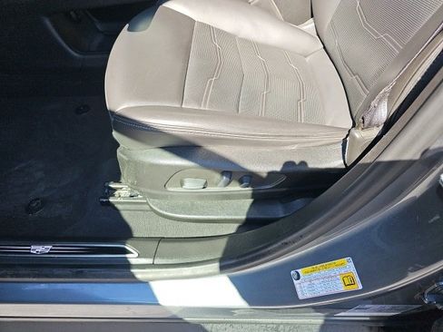 Used 2022 Cadillac XT5 Premium Luxury image 36