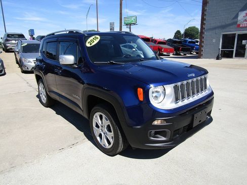 Used 2016 Jeep Renegade Limited AWD/4WD image 2