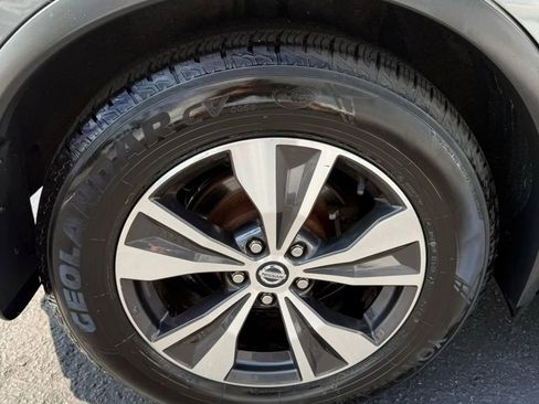 Used 2019 Nissan Murano SV image 41