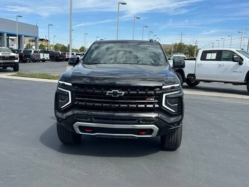 Certified 2025 Chevrolet Suburban Z71 AWD/4WD image 11