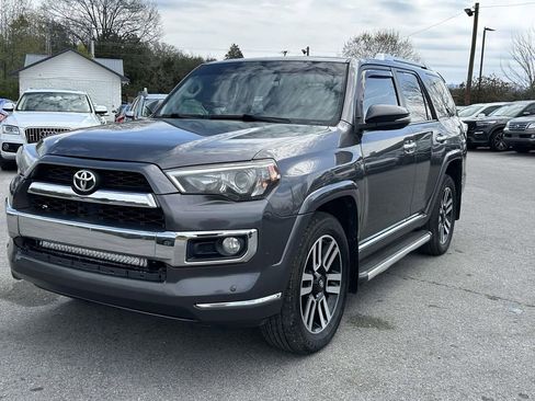 Used 2016 Toyota 4Runner Limited AWD/4WD image 7