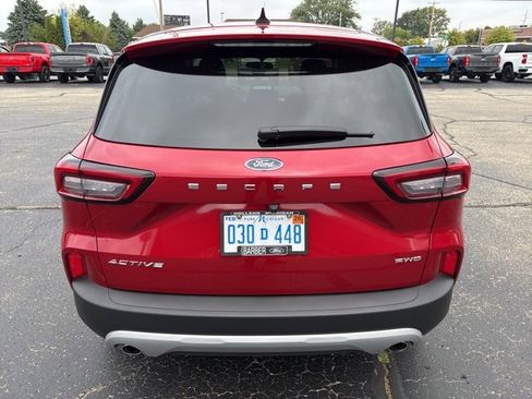 Used 2025 Ford Escape Active w/ Cold Weather Package image 4