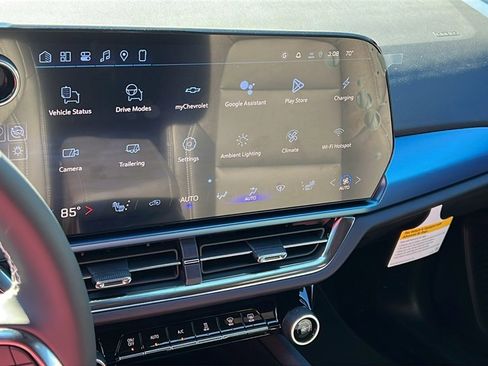 New 2026 Chevrolet Equinox EV LT image 22