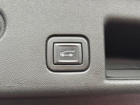 Used 2020 Chevrolet Equinox LT AWD/4WD image 9