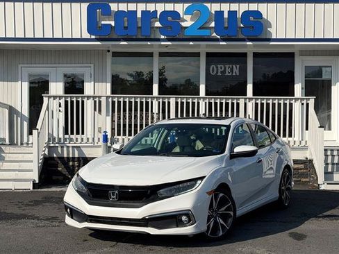 Used 2020 Honda Civic Touring image 2
