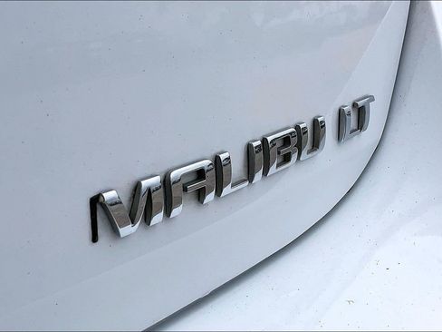 Used 2015 Chevrolet Malibu LT w/ Power Convenience Package FWD image 21