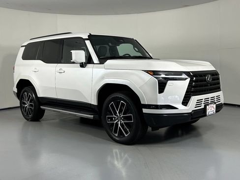 Used 2025 Lexus GX 550 w/ Cold Area Package AWD/4WD image 1
