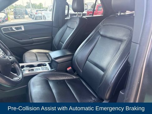 Used 2020 Ford Explorer XLT w/ Equipment Group 202A RWD image 10