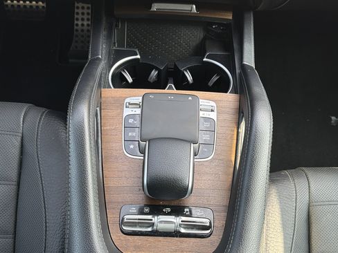 Certified 2023 Mercedes-Benz GLS 580 4MATIC image 25
