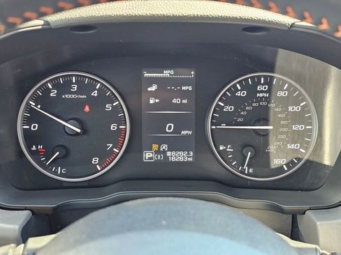 Used 2024 Subaru Crosstrek 2.5i Limited w/ Crosstrek Mirror Package AWD/4WD image 26