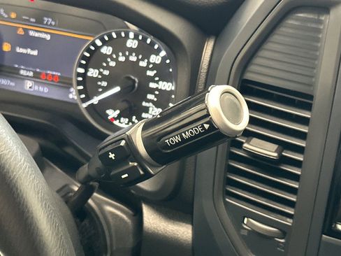 Used 2023 Nissan Titan SV AWD/4WD image 22