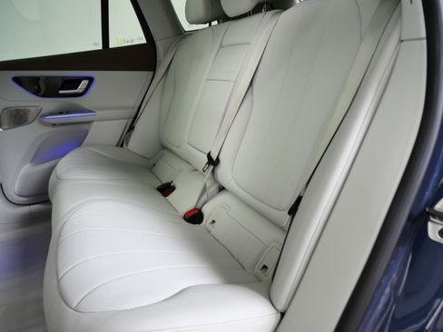 Certified 2023 Mercedes-Benz EQE 350+ 4MATIC SUV w/ Exclusive Trim Package image 17