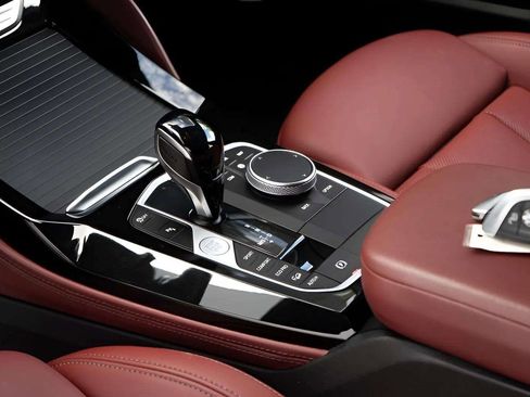 Used 2022 BMW X4 M40i w/ Premium Package image 54