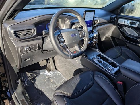 Used 2021 Ford Explorer ST w/ Equipment Group 401A AWD/4WD image 14