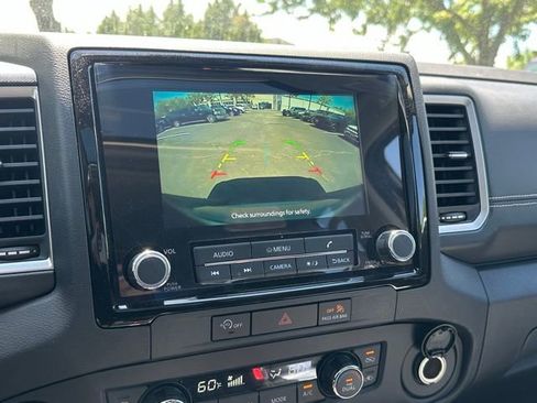 Used 2024 Nissan Frontier SL w/ Technology Package AWD/4WD image 26