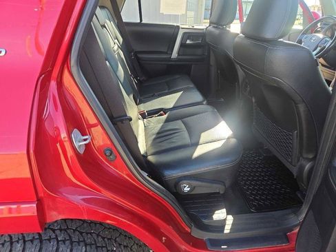 Used 2014 Toyota 4Runner SR5 AWD/4WD image 23