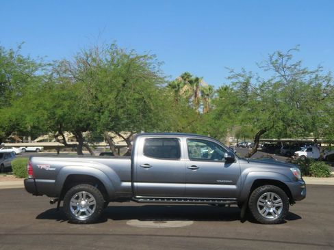 Used 2012 Toyota Tacoma 4x4 Double Cab image 3