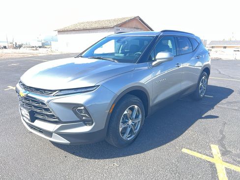 Used 2025 Chevrolet Blazer LT w/ Convenience Package AWD/4WD image 8