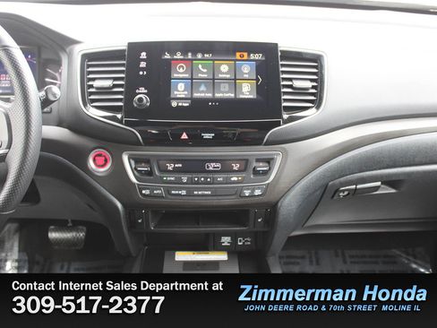 Certified 2022 Honda Passport TrailSport image 17