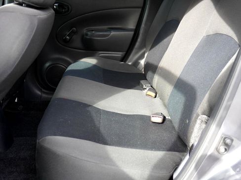 Used 2018 Nissan Versa Note S FWD image 17