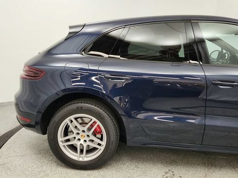 Used 2017 Porsche Macan Turbo AWD/4WD image 16