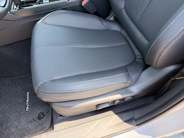 New 2026 Subaru Outback Limited AWD/4WD image 21